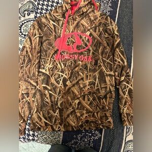 Mossy Oak women’s small hoodie. Like new